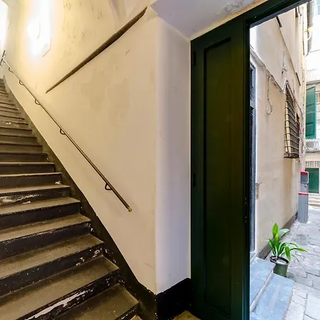 Altido Cairoli Sleep And Enjoy The City Gênes